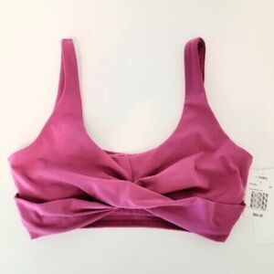 Twist of Fate Sports Bra BAE BERRY